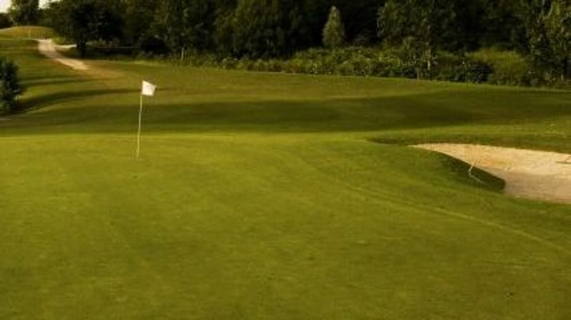 Golf & More Duisburg: Neue überdachte Trackman Range für Spielspaß bei jedem Wetter