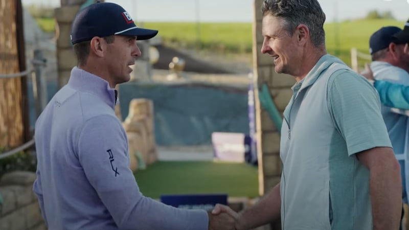 Justin Rose und Billy Horschel beim ersten DP World Mini Golf Invitational. (Quelle: YouTube/DP World Tour)