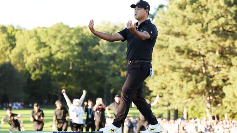 Si Woo Kim besiegelte das Comeback des Team Internatioal beim Presidents Cup mit seinem Putt am 18. Loch. (Quelle: Getty)