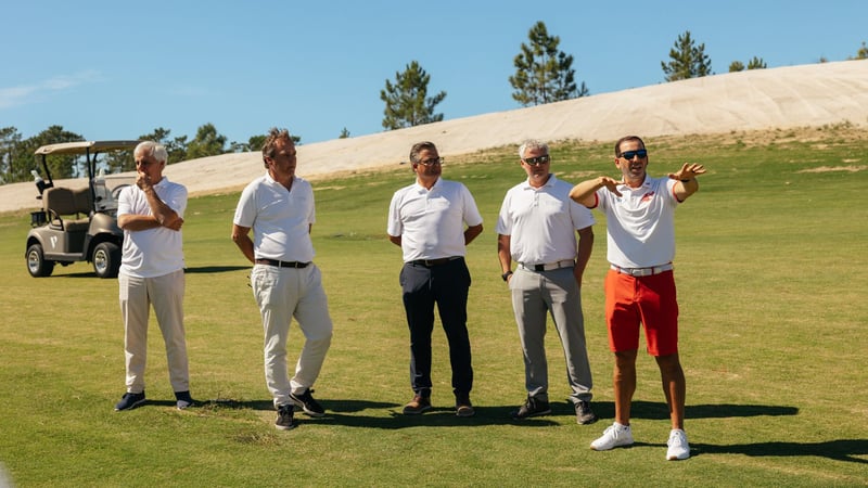 Design-Erklärer: Golfstar Sergio Garcia und seine Mitstreiter beim Projekt Torre Course in Terras da Comporta. (Foto: Azalea Group)