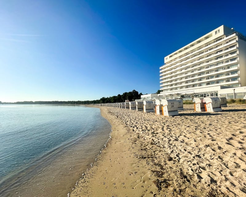 Das Grand Hotel Seeschlösschen bietet einen unmittelbaren Strandzugang. (Foto: Grand Hotel Seeschlösschen Sea Retreat & SPA)