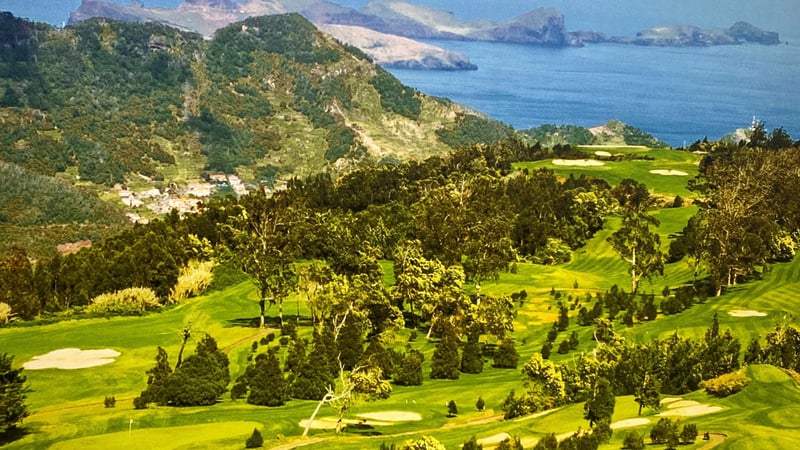 Der Clube de Golfe do Santo da Serra auf Madeira bietet 27 Löcher, atemberaubende Ausblicke und nachhaltigen Golfgenuss für Spieler aller Stärken. (Foto: Clube de Golfe do Santo da Serra)