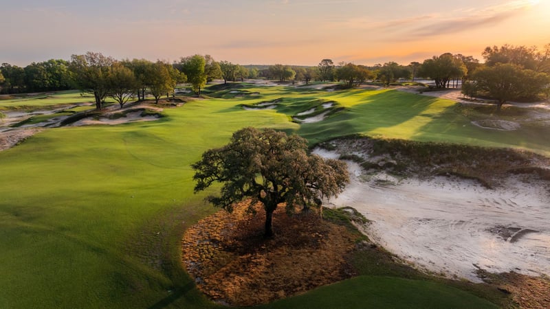 Der 18-Loch-Platz, der sich auch auf Platz 32 der besten öffentlich zugänglichen Kurse in den USA befindet. (Foto: Carolina Pines)