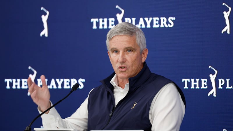 Jay Monahan äußert sich im Rahmen des Players zum Stand der PGA-PIF Verhandlungen. (Foto: Getty)