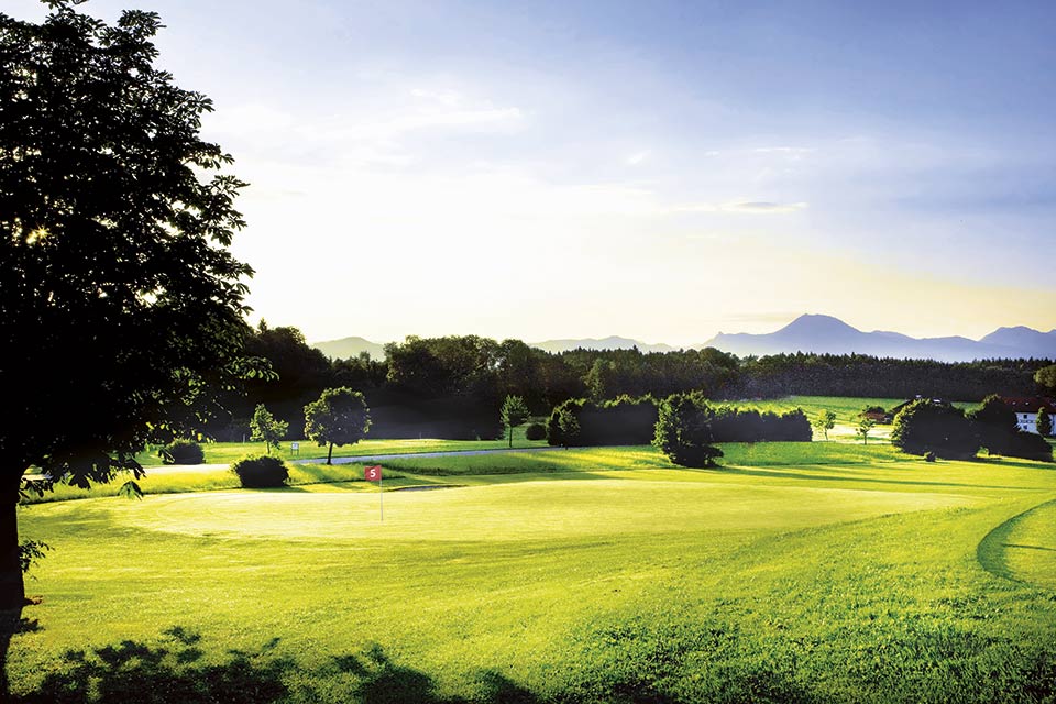 Auf der Runde können Golfer einen Blick auf den Gaisberg in Salzburg erhaschen. (Quelle: GC Berchtesgadener Land)