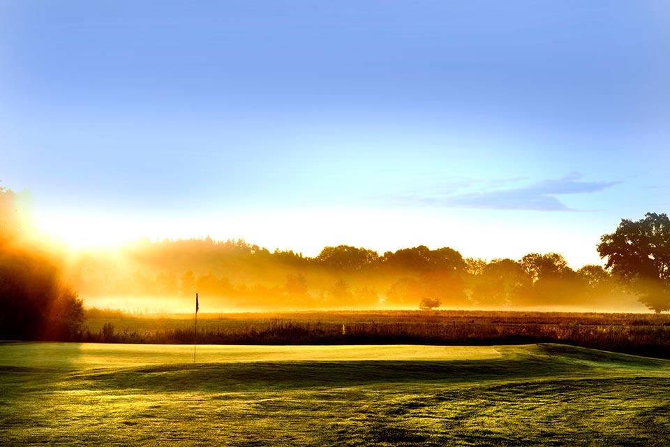 Der Golfplatz im schönen Bayern bietet Naturliebhabern das volle Programm. Hier zu sehen: Loch 15. (Quelle: GC Berchtesgadener Land)