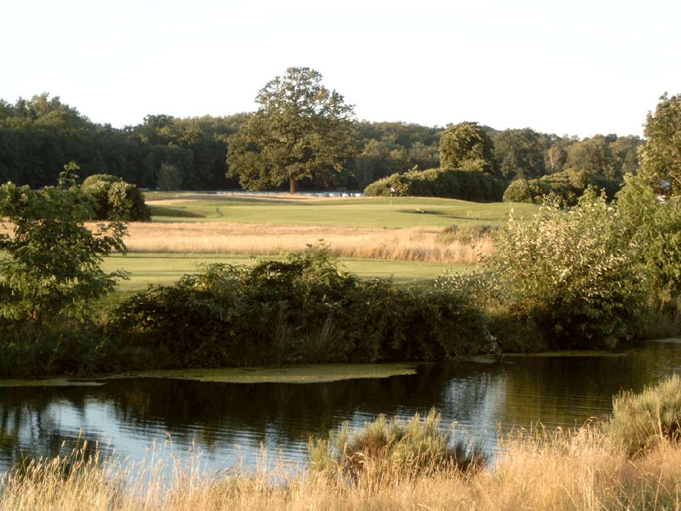 Impressionen der Golfanlage Rennbahn Frankfurt Niederrad. (Bild: Golfanlage Rennbahn Frankfurt Niederrad)