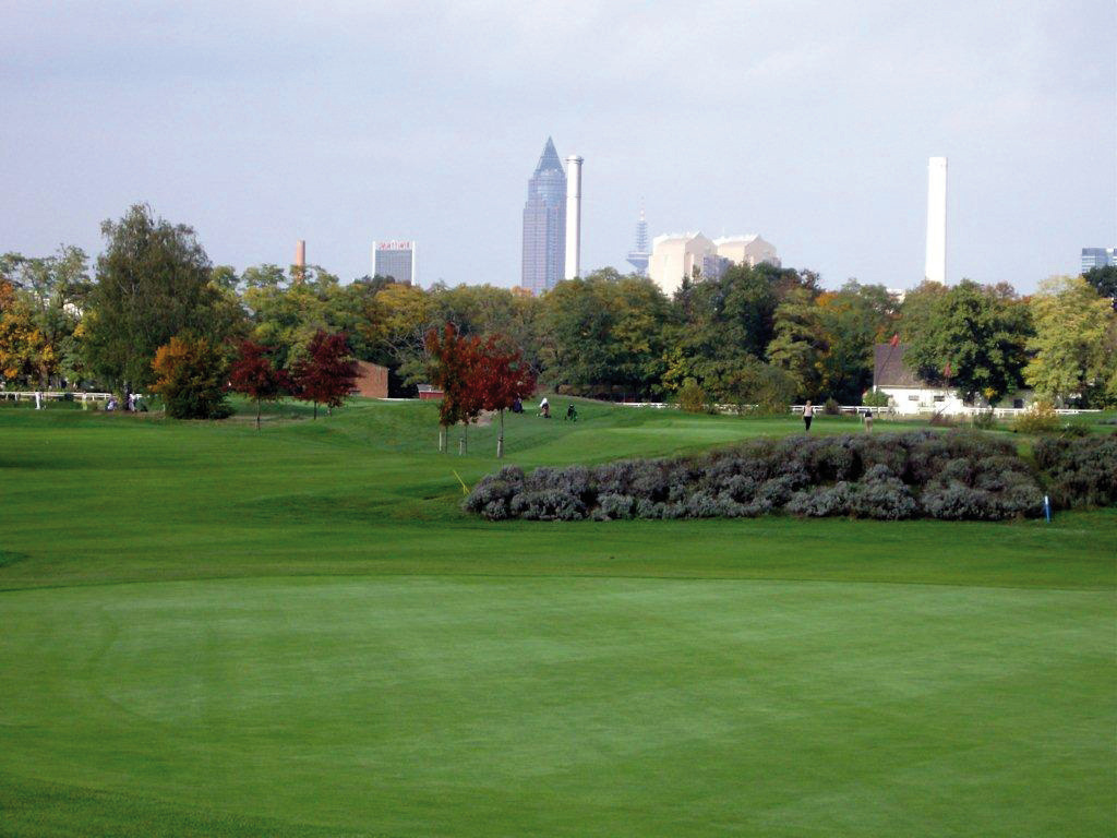 Impressionen der Golfanlage Rennbahn Frankfurt Niederrad. (Bild: Golfanlage Rennbahn Frankfurt Niederrad)