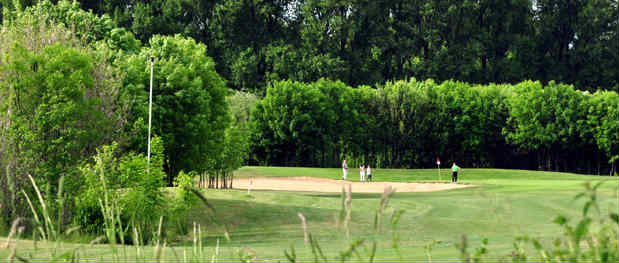 Blick auf das schöne Loch 7 (Quelle: Golfclub Schloss Horst)