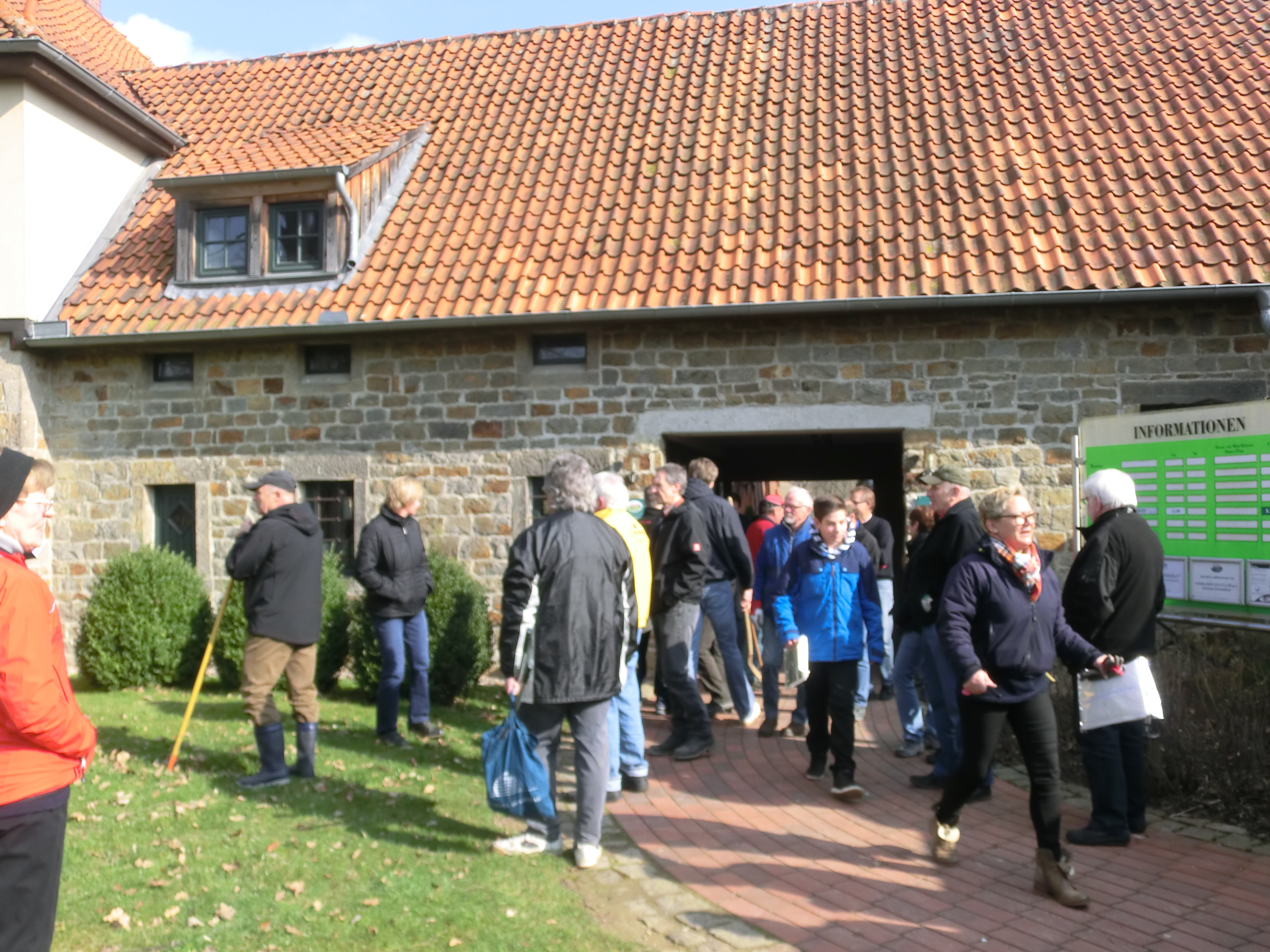 Impressionen vom Golfclub Schloss Schwöbber. (Quelle: Hamelner Golfclub Schloss Schwöbber)