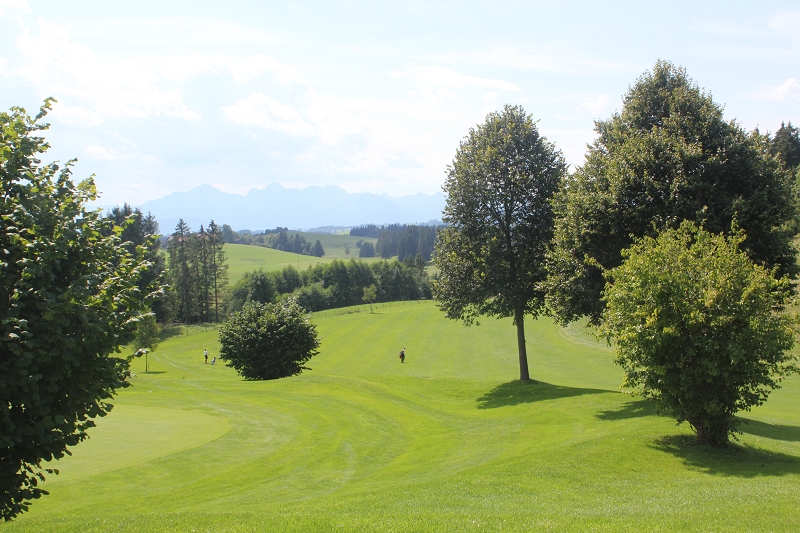 Impressionen der Golfanlage Auf der Gsteig. (Foto: Golfanlage Auf der Gsteig)