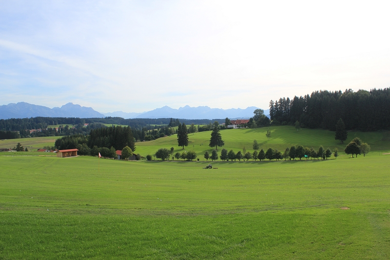 Impressionen der Golfanlage Auf der Gsteig. (Foto: Golfanlage Auf der Gsteig)