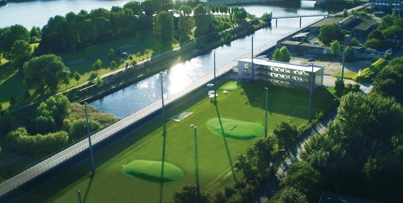 Die einzigartige Lage der Golf Lounge Hamburg bietet idyllisches Feeling. (Foto: Golf Lounge Hamburg)
