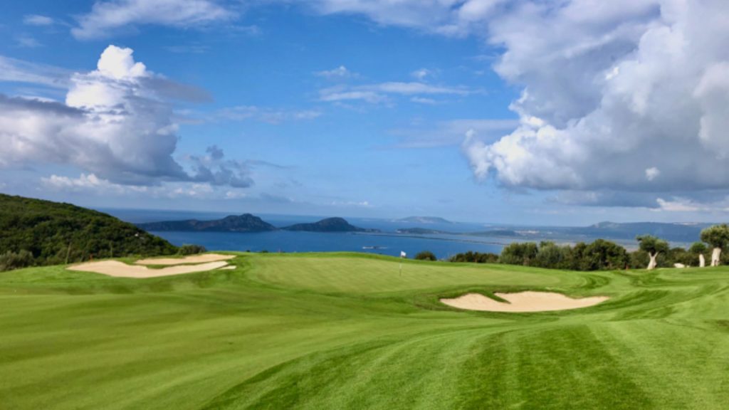 Wunderschöne Landschaft des Hills Course in Costa Navarino. (Foto: Jürgen Linnenbürger)