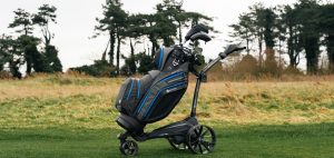 Motocaddy präsentiert vier neue Bags mit maximaler Trolly Kompatibilität. (Foto: Motocaddy)